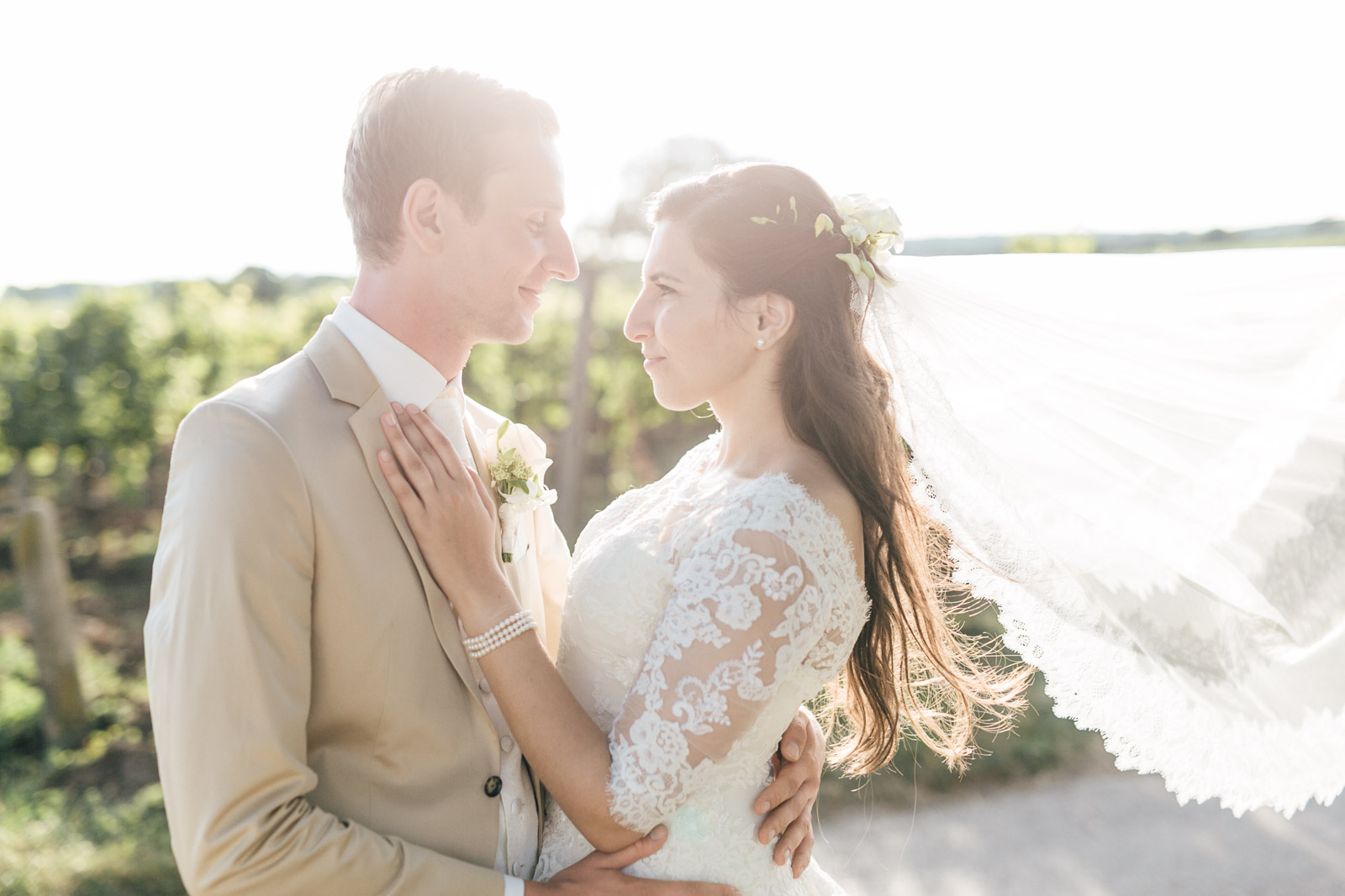 Brautpaarfotos am Hochzeitstag in Weiden am See Burgenland